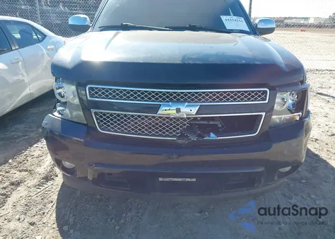 2010 Chevrolet Tahoe Ltz z USA, uszkodzony, nr VIN 1GNUCCE0XAR194589